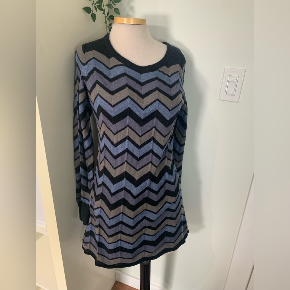 Chevron sweater dress S